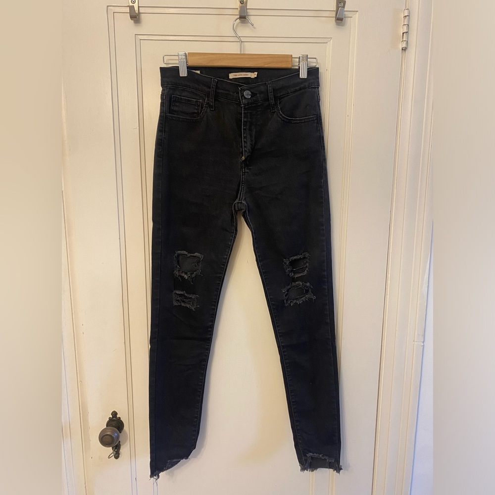 Levi’s 720 super skinny black ripped jeans size 28